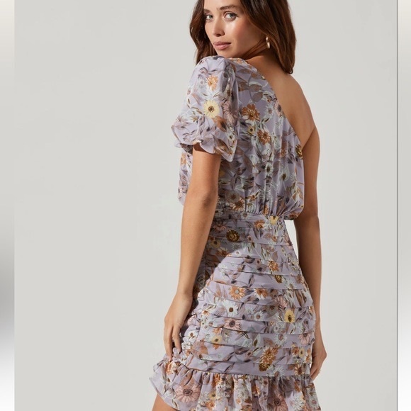 ASTR One Sleeve Tulip Floral Print Mini Dress Ruched Ruffle Periwinkle - Picture 5 of 11